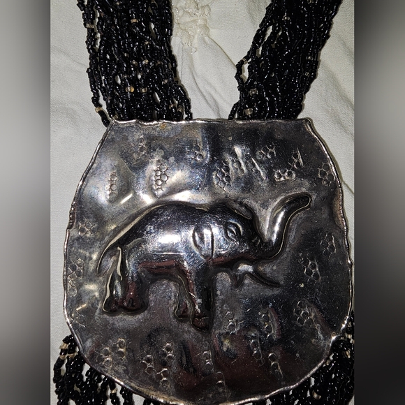 Vintage Elephant Black and Silver Bead Necklace - Picture 6 of 7